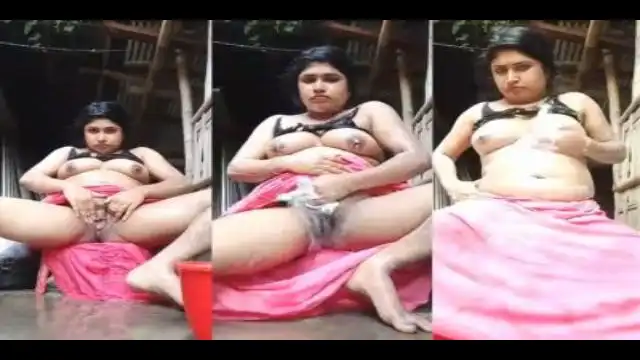 বাংলাদেশি সেক্স ভিডিওতে মোটা মহিলা স্তন এবং চুত দেখাচ্ছে